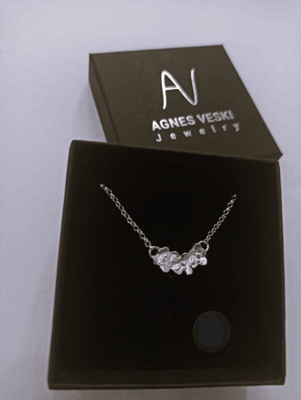 Agnes Veski Jewellery  kaelakee "3 meelespead"